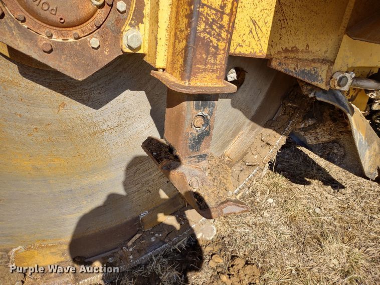 image for item MD9389 1997 Vermeer Flextrak 115  rock saw