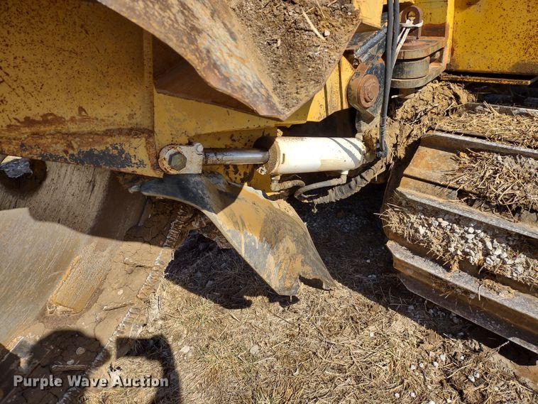 image for item MD9389 1997 Vermeer Flextrak 115  rock saw