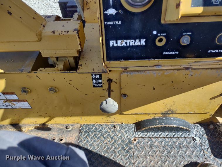 image for item MD9389 1997 Vermeer Flextrak 115  rock saw