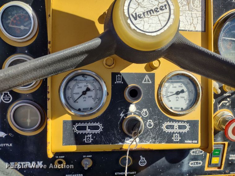 image for item MD9389 1997 Vermeer Flextrak 115  rock saw