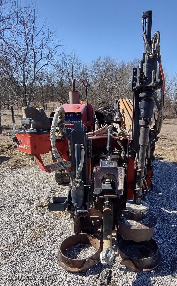 image for item MD9390 2006 Ditch Witch JT2720 All Terrain  directional boring unit