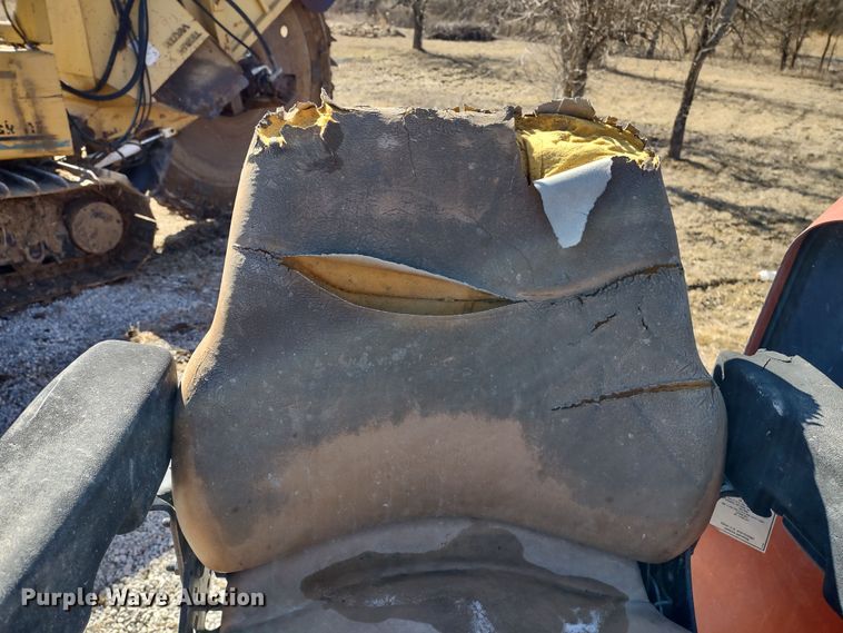 image for item MD9390 2006 Ditch Witch JT2720 All Terrain  directional boring unit