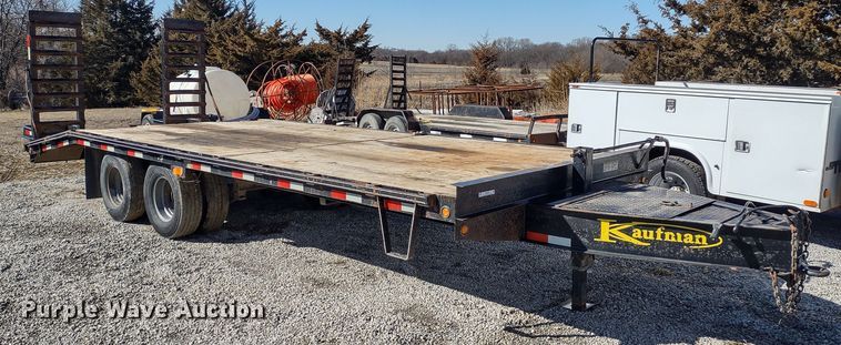 image for item MD9391 2010 Kaufman  equipment trailer