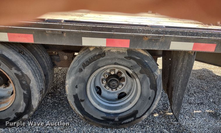 image for item MD9391 2010 Kaufman  equipment trailer