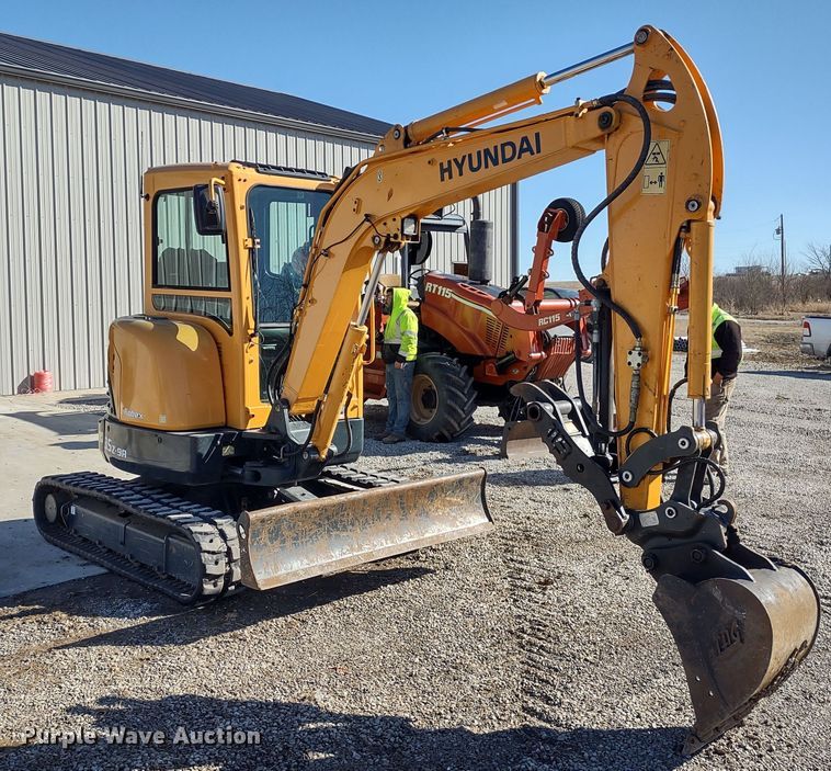 image for item MD9392 2018 Hyundai Robex 35Z-9A  mini excavator