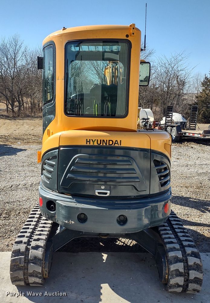 image for item MD9392 2018 Hyundai Robex 35Z-9A  mini excavator