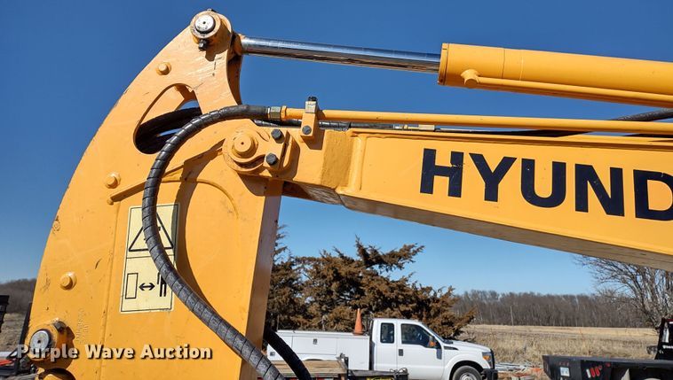 image for item MD9392 2018 Hyundai Robex 35Z-9A  mini excavator