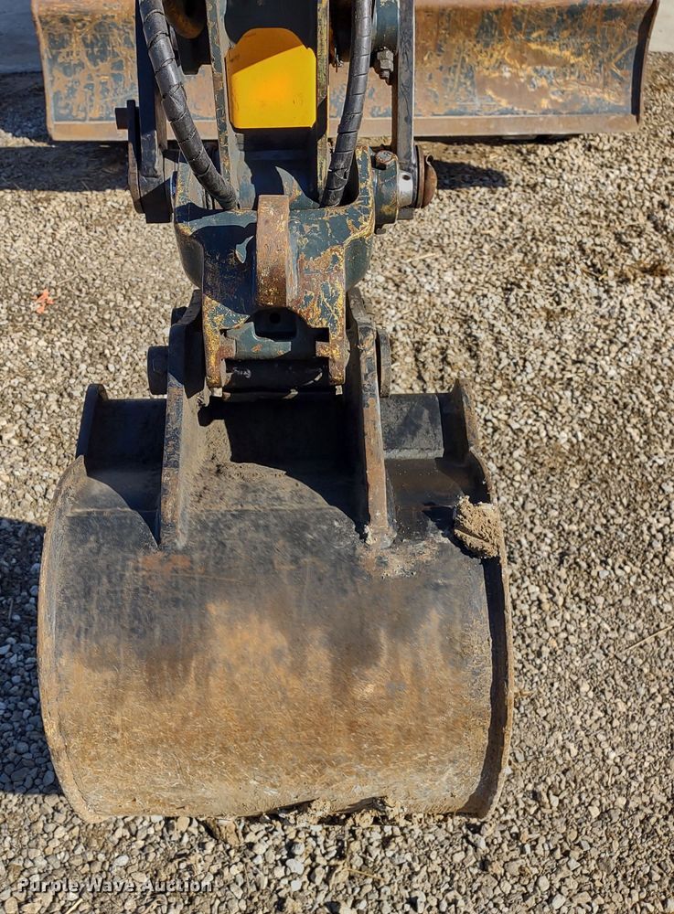 image for item MD9392 2018 Hyundai Robex 35Z-9A  mini excavator