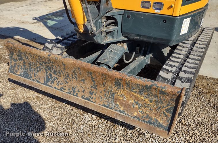 image for item MD9392 2018 Hyundai Robex 35Z-9A  mini excavator