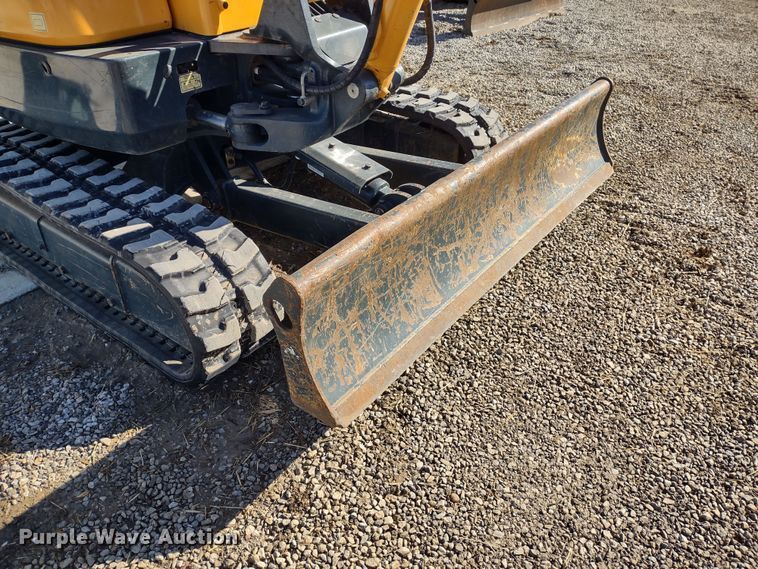 image for item MD9392 2018 Hyundai Robex 35Z-9A  mini excavator