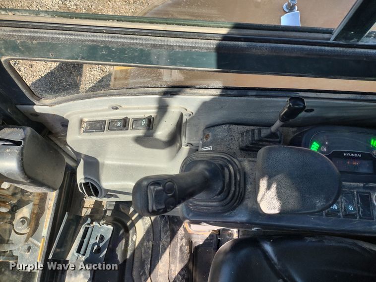 image for item MD9392 2018 Hyundai Robex 35Z-9A  mini excavator