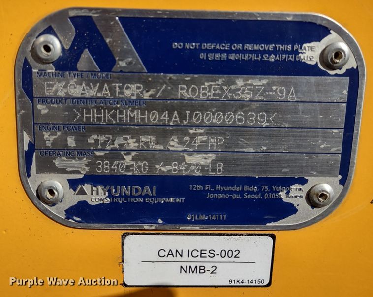 image for item MD9392 2018 Hyundai Robex 35Z-9A  mini excavator