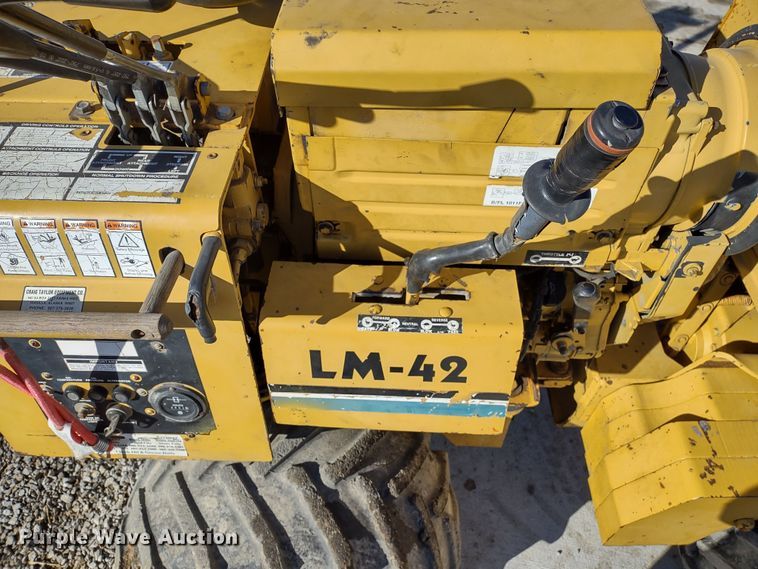 image for item MD9393 1997 Vermeer LM-42  cable plow