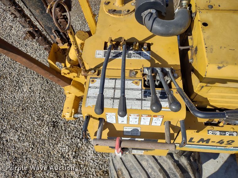 image for item MD9393 1997 Vermeer LM-42  cable plow