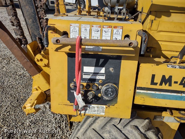 image for item MD9393 1997 Vermeer LM-42  cable plow