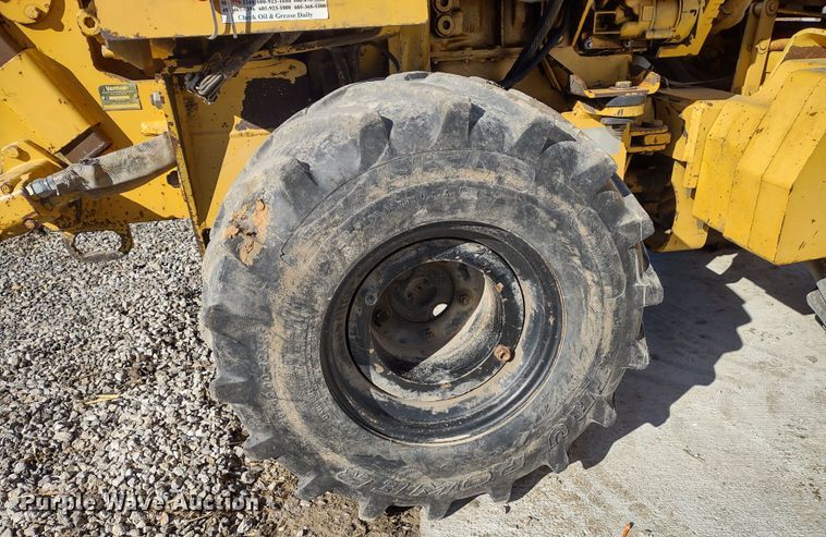 image for item MD9393 1997 Vermeer LM-42  cable plow