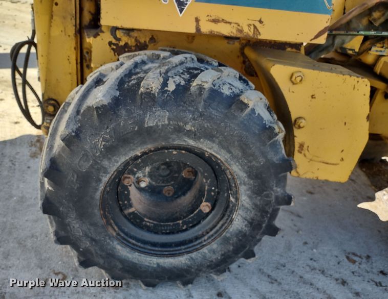 image for item MD9393 1997 Vermeer LM-42  cable plow