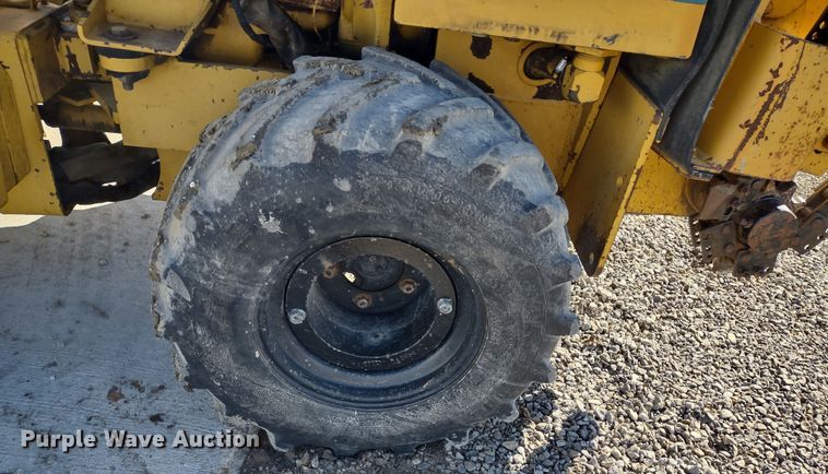 image for item MD9393 1997 Vermeer LM-42  cable plow