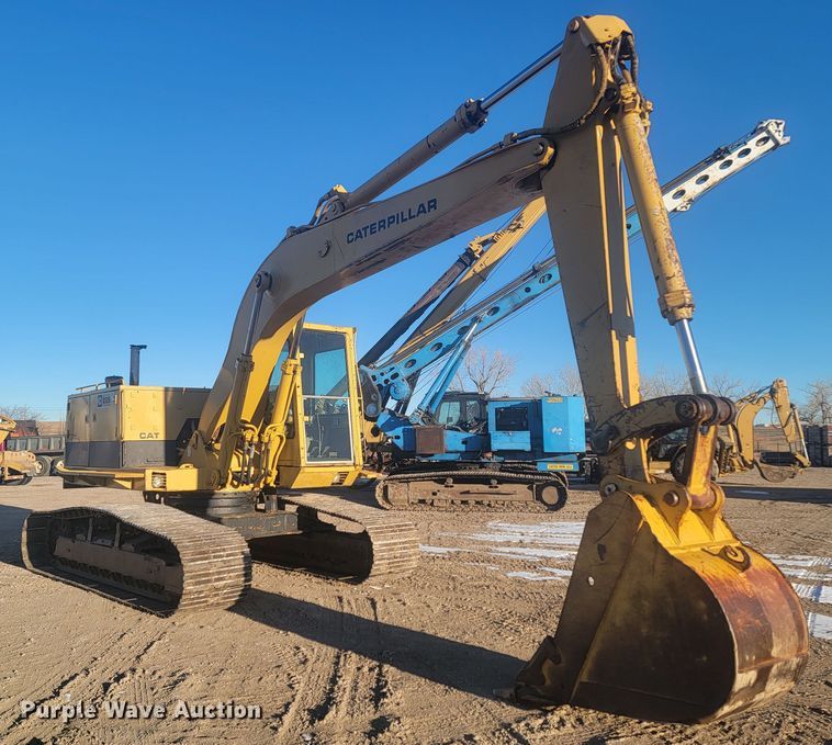 image for item ME9729 Caterpillar 225 LC  excavator