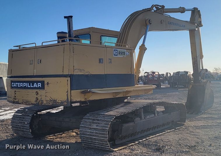 image for item ME9729 Caterpillar 225 LC  excavator