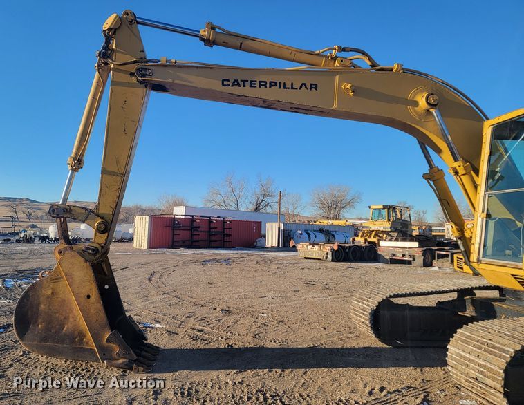 image for item ME9729 Caterpillar 225 LC  excavator
