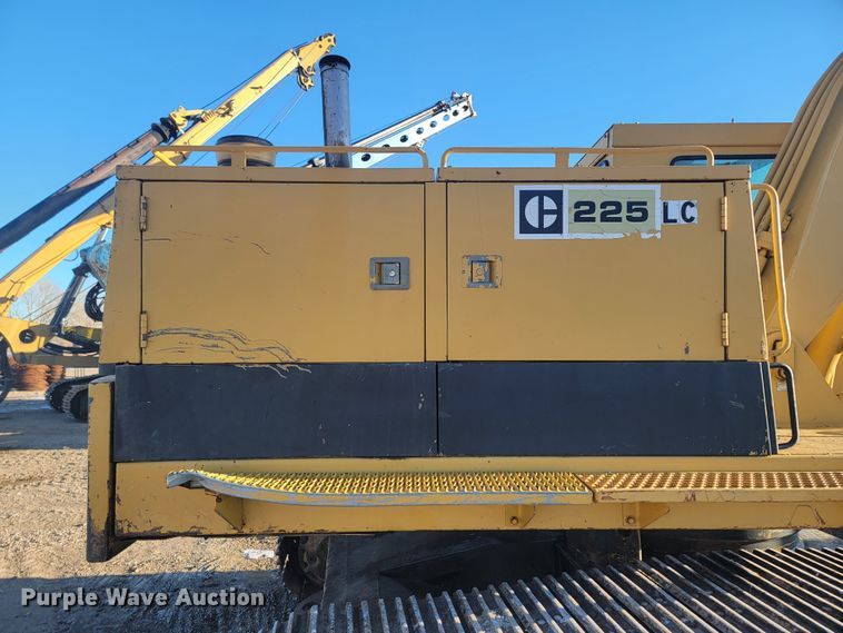 image for item ME9729 Caterpillar 225 LC  excavator