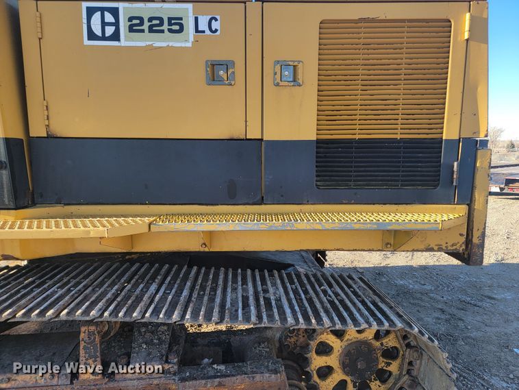 image for item ME9729 Caterpillar 225 LC  excavator