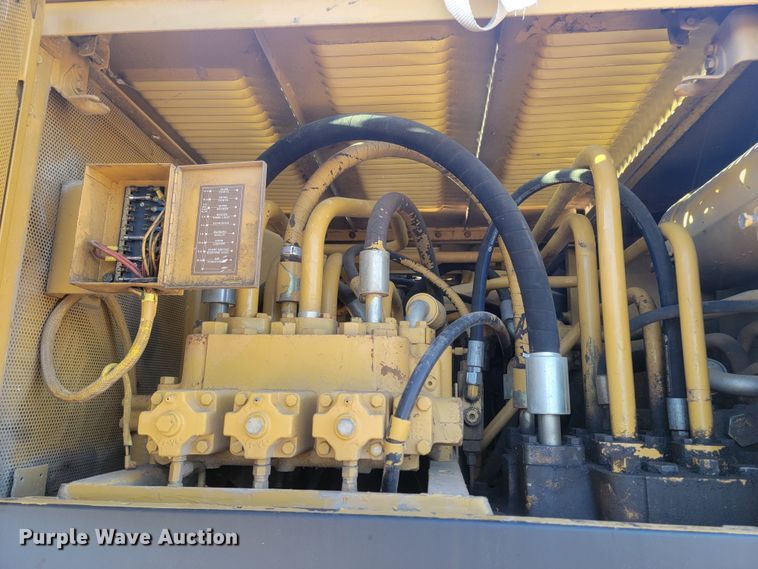 image for item ME9729 Caterpillar 225 LC  excavator