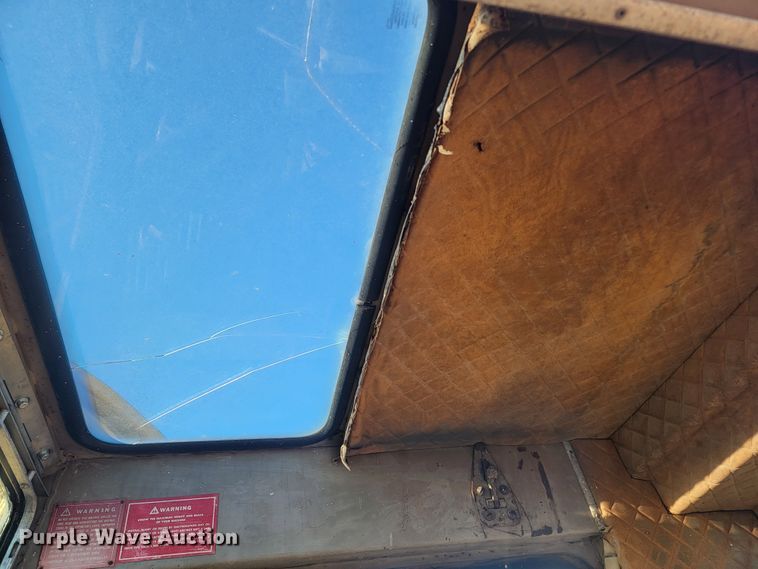 image for item ME9729 Caterpillar 225 LC  excavator