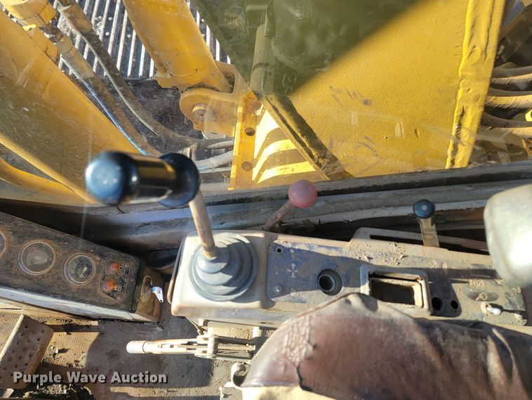 image for item ME9729 Caterpillar 225 LC  excavator