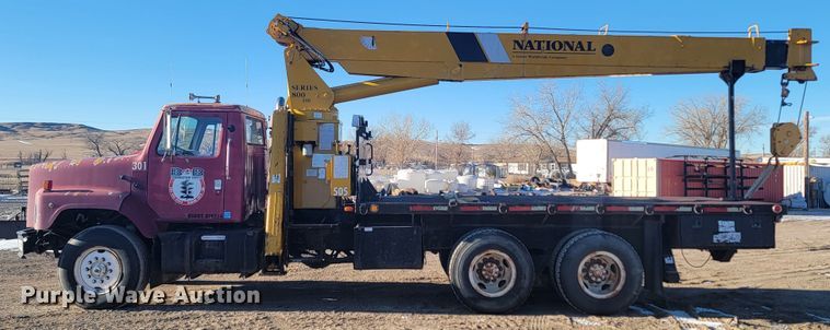 image for item ME9730 1981 International F-2654  crane truck