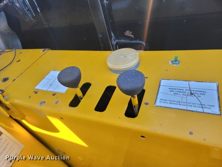 image for item ME9730 1981 International F-2654  crane truck