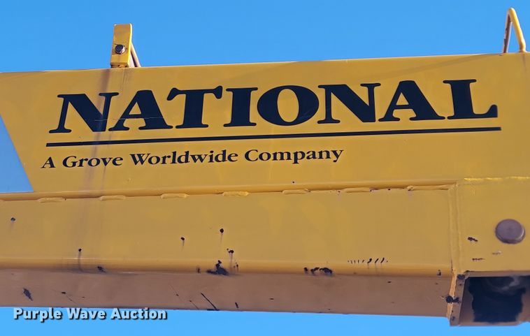 image for item ME9730 1981 International F-2654  crane truck