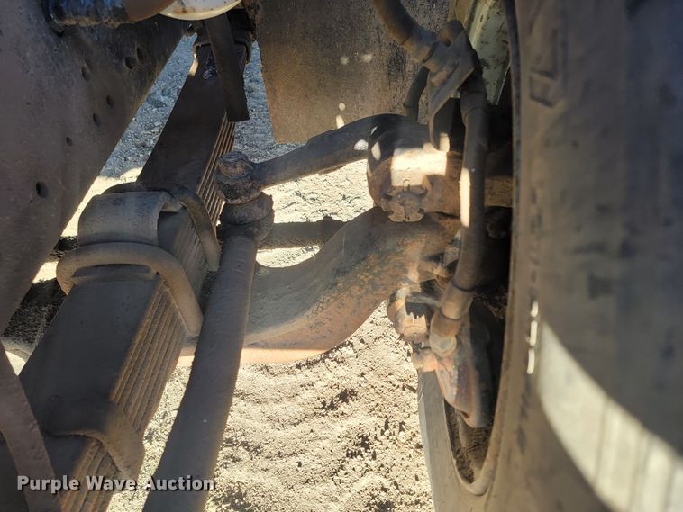 image for item ME9730 1981 International F-2654  crane truck