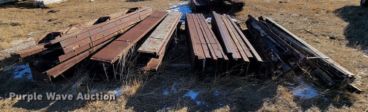 image for item ME9732 Approximately 24 concrete forms