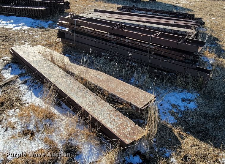 image for item ME9732 Approximately 24 concrete forms