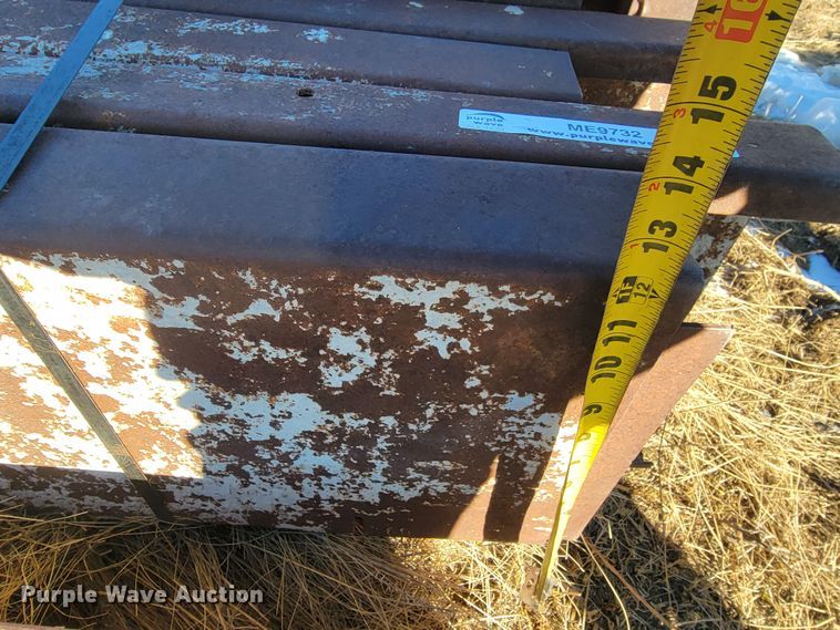 image for item ME9732 Approximately 24 concrete forms