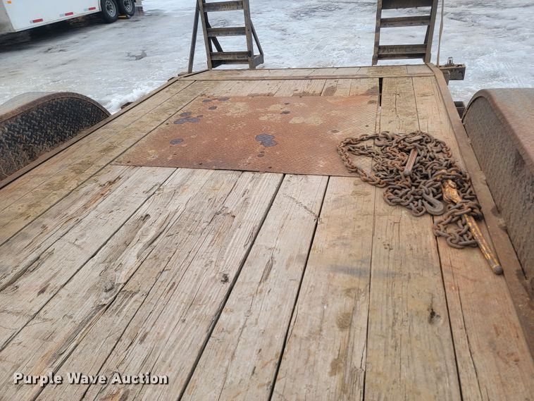 image for item ME9747 2013 M&S  equipment trailer