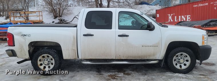 image for item ME9748 2013 Chevrolet Silverado 1500  pickup truck