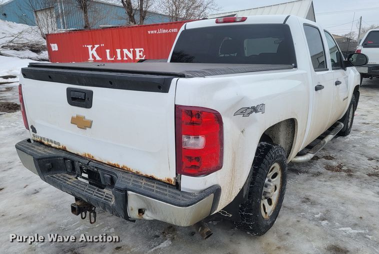 image for item ME9748 2013 Chevrolet Silverado 1500  pickup truck