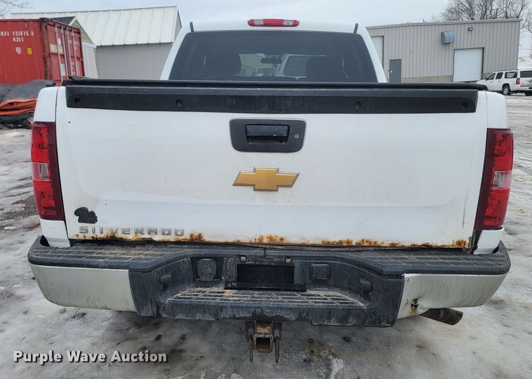 image for item ME9748 2013 Chevrolet Silverado 1500  pickup truck