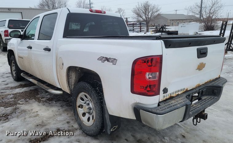 image for item ME9748 2013 Chevrolet Silverado 1500  pickup truck