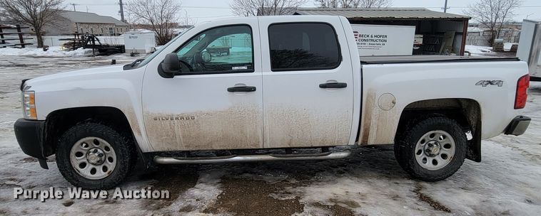 image for item ME9748 2013 Chevrolet Silverado 1500  pickup truck