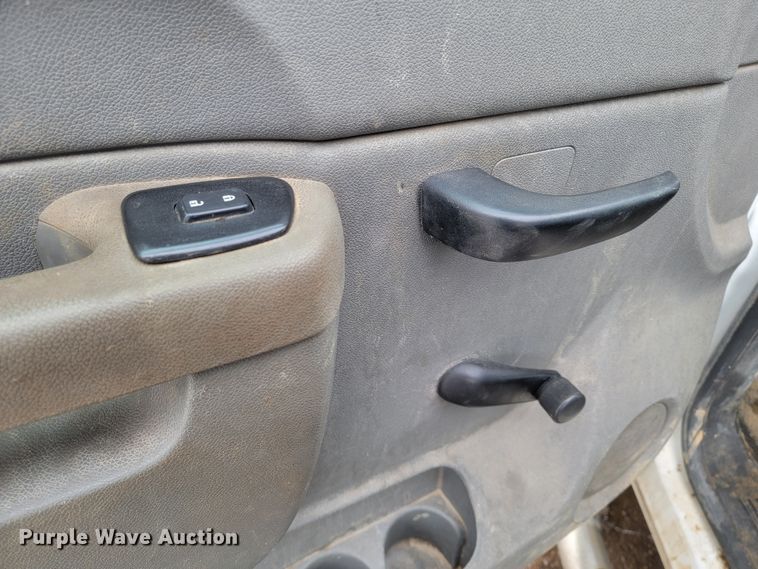 image for item ME9748 2013 Chevrolet Silverado 1500  pickup truck