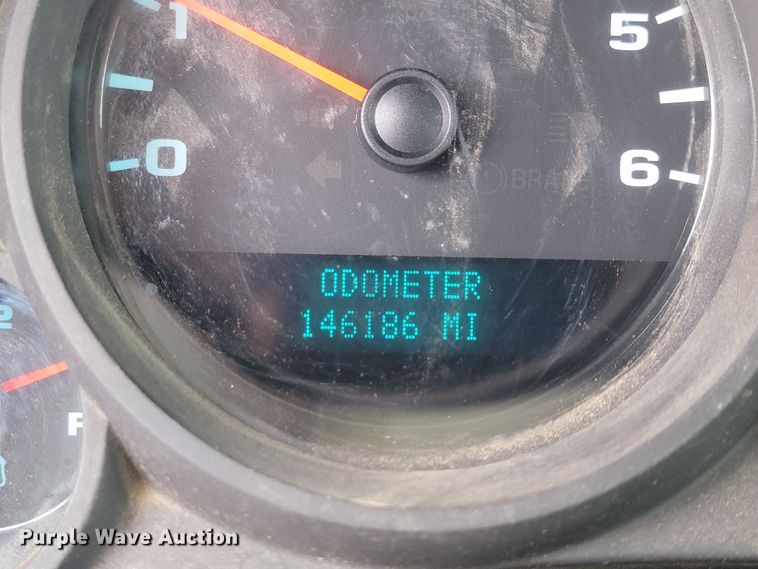 image for item ME9748 2013 Chevrolet Silverado 1500  pickup truck