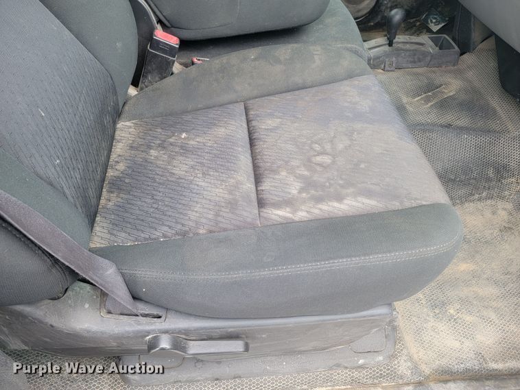 image for item ME9748 2013 Chevrolet Silverado 1500  pickup truck