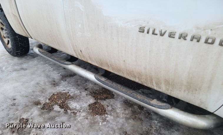 image for item ME9748 2013 Chevrolet Silverado 1500  pickup truck