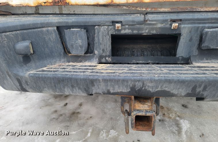 image for item ME9748 2013 Chevrolet Silverado 1500  pickup truck