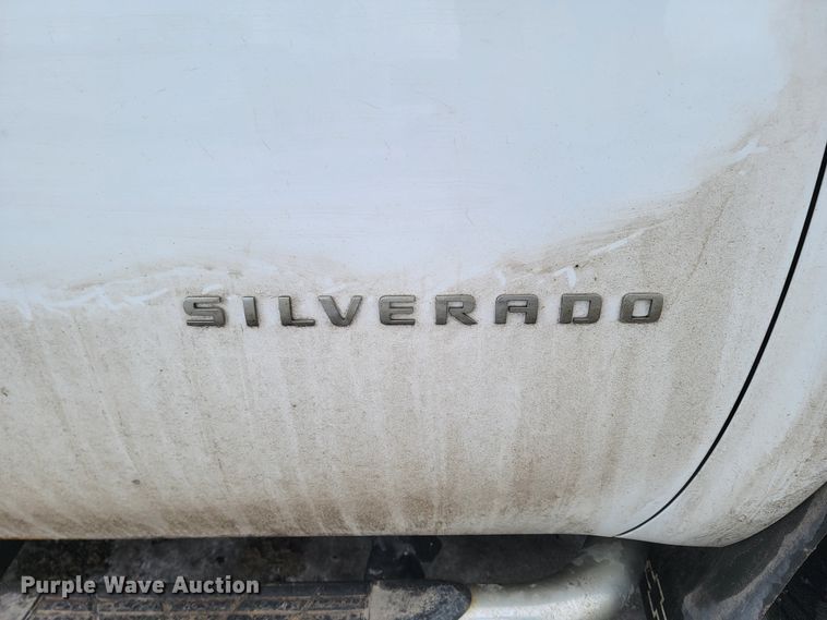 image for item ME9748 2013 Chevrolet Silverado 1500  pickup truck