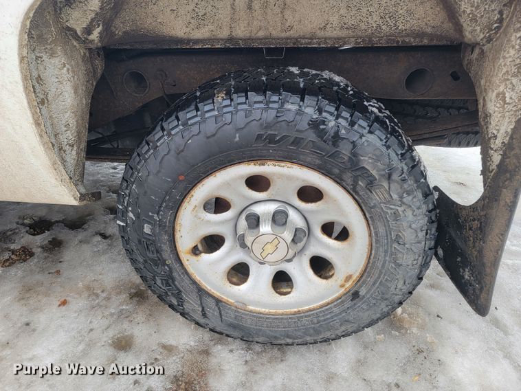 image for item ME9748 2013 Chevrolet Silverado 1500  pickup truck